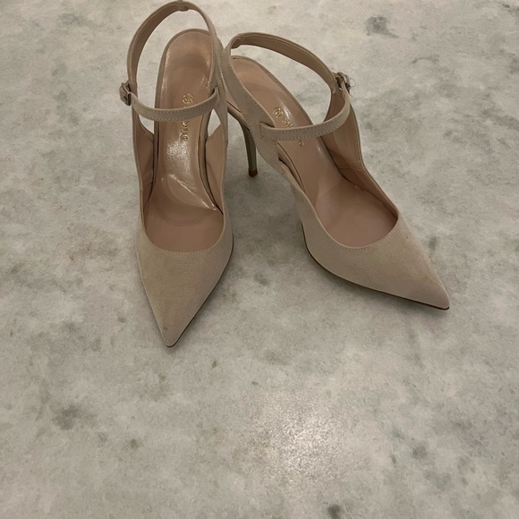 Suede closed toe sandals - Picture 7 of 9